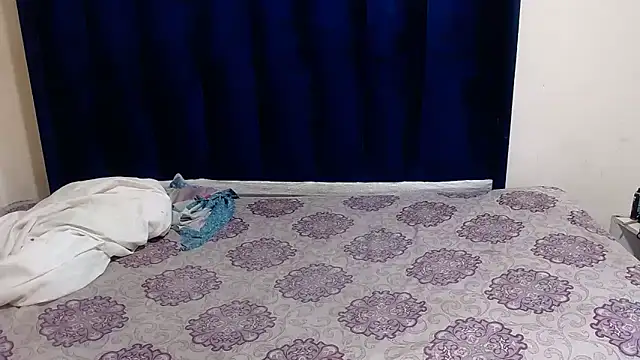 SexyChantyBabe25 online show from 10-25-25, 10:56