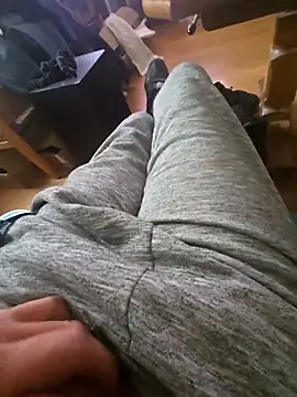 Snapshot of Fonse1860 chatting on 11-09-25, 12:25 Fonse1860 online show from 11-09-25, 12:25