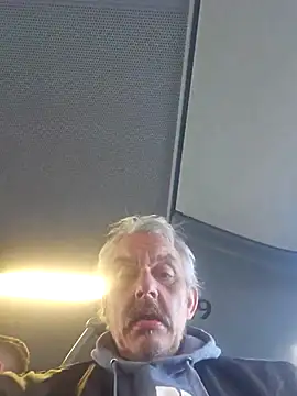 Snapshot of Fonse1860 chatting on 11-12-25, 09:32 Fonse1860 online show from 11-12-25, 09:32