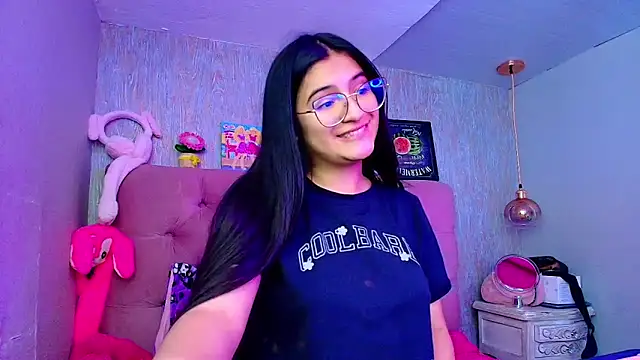 laurenelove online show from 12-19-25, 03:24