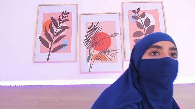 nayiraa  online show from 05-25-26, 11:38