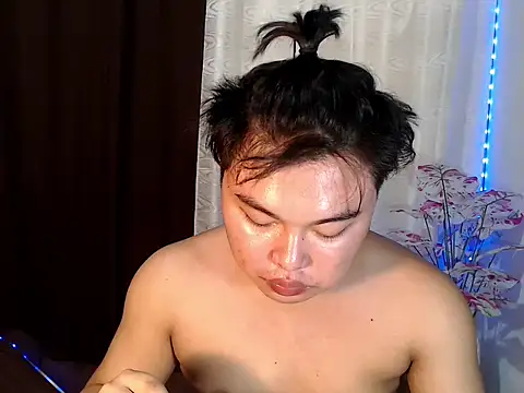 Snapshot of Lustfulljohnx chatting on 07-13-26, 11:46 Lustfulljohnx online show from 07-13-26, 11:46