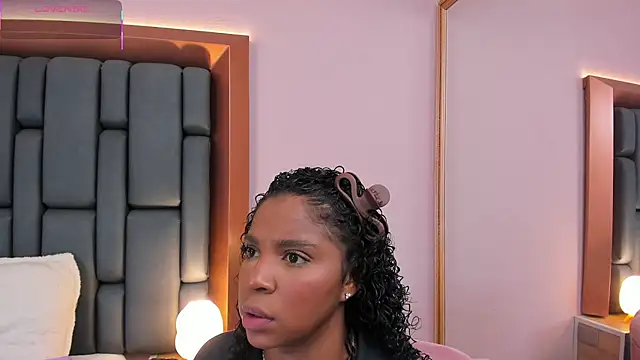 Snapshot of LisaMendez chatting on 02-10-26, 04:16 LisaMendez online show from 02-10-26, 04:16