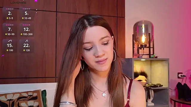 Alison kisss online show from 04-19-26, 09:50