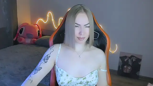 LaraKrein lk online show from 01-15-26, 11:37