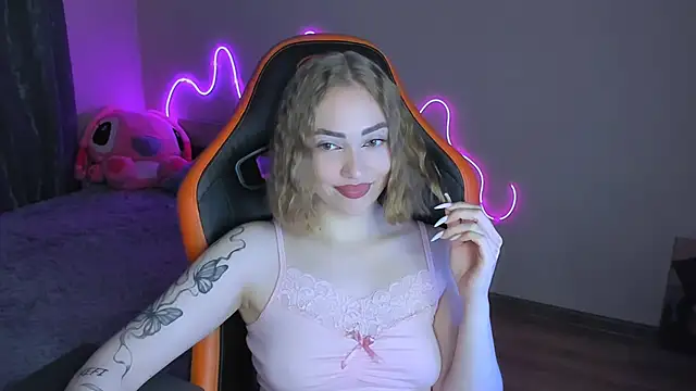 LaraKrein lk online show from 04-17-26, 07:28