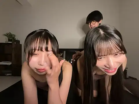 Snapshot of fantasy_JP chatting on 09-25-25, 12:42 fantasy JP online show from 09-25-25, 12:42