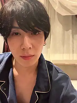 Snapshot of fantasy_JP chatting on 10-31-25, 01:45 fantasy JP online show from 10-31-25, 01:45