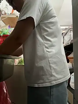 sharon-Hanna online show from 10-27-25, 02:04