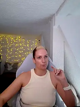 SexyJulia21 online show from 03-07-25, 09:40