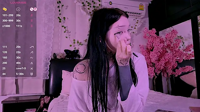 Lein Bone online show from 10-23-25, 12:10