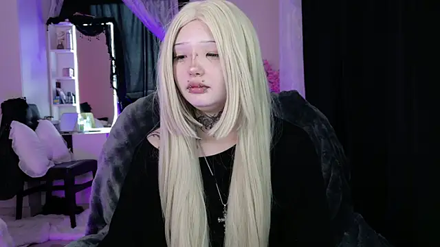 Snapshot of Lein_Bone chatting on 05-09-26, 12:16 Lein Bone online show from 05-09-26, 12:16