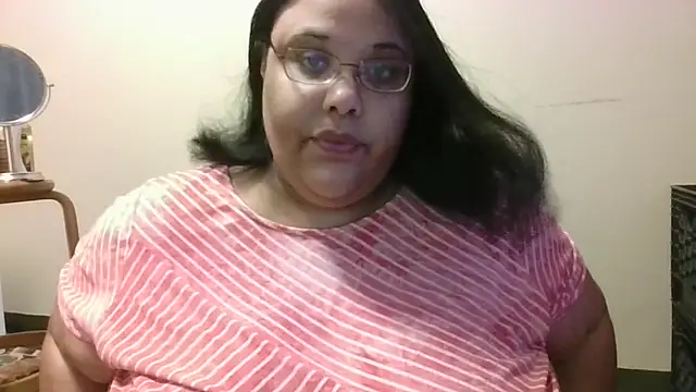 Snapshot of SexyBBW10790 chatting on 10-25-25, 11:10 SexyBBW10790 online show from 10-25-25, 11:10