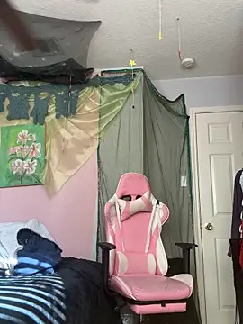 Odinaniix online show from 11-05-25, 03:45