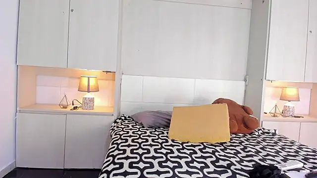 JoyceBlake online show from 11-21-25, 08:18