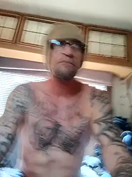 ShawnandDani7074 online show from 01-11-26, 04:34