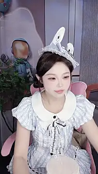 CAICAI BABY online show from 11-14-25, 05:39