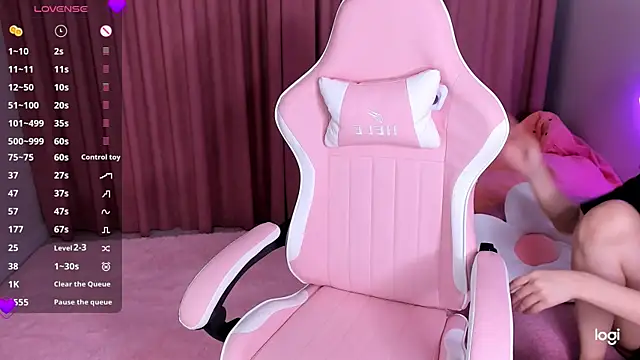 Momo Ayase  online show from 11-12-25, 02:28