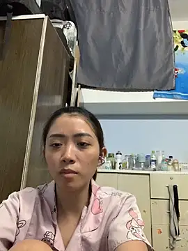 Snapshot of Minee1202 chatting on 05-25-26, 02:17 Minee1202 online show from 05-25-26, 02:17