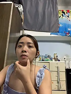 Snapshot of Minee1202 chatting on 06-04-26, 04:51 Minee1202 online show from 06-04-26, 04:51