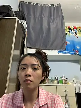Snapshot of Minee1202 chatting on 06-10-26, 01:06 Minee1202 online show from 06-10-26, 01:06
