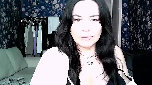 Monica-Mia online show from 02-04-26, 11:05