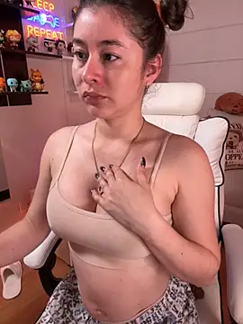 Sharon 07 online show from 11-15-25, 11:43