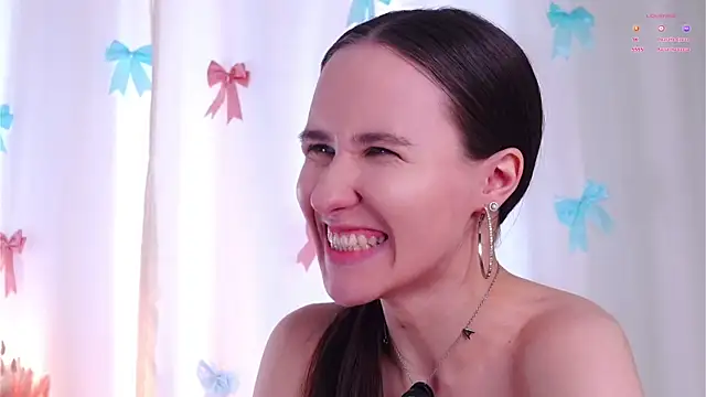 MaudAle online show from 04-11-26, 07:45