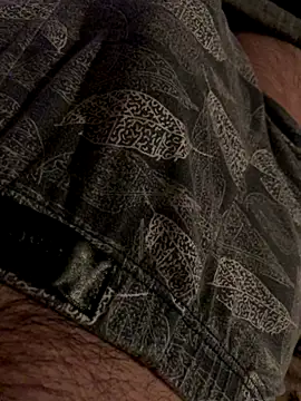 MuzzyFacing online show from 12-02-25, 10:27