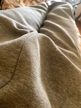 MuzzyFacing online show from 04-08-26, 12:16