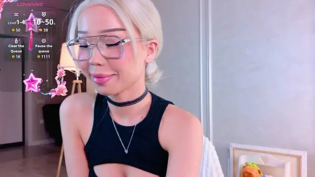 hinarin online show from 09-30-25, 02:05