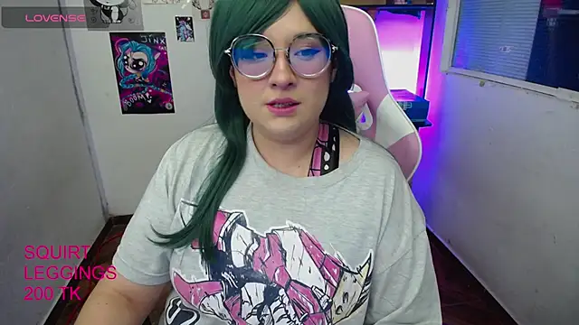 Snapshot of _Jaade_p_ chatting on 10-21-25, 01:28  Jaade p  online show from 10-21-25, 01:28