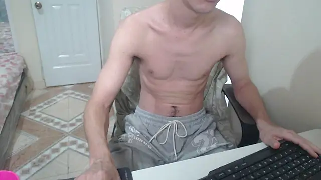 Snapshot of Sexxx20 chatting on 07-17-26, 11:28 Sexxx20 online show from 07-17-26, 11:28