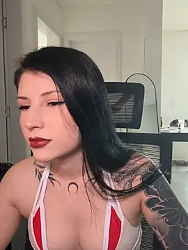 Snapshot of Privad_ravenna chatting on 04-19-26, 08:33 Privad ravenna online show from 04-19-26, 08:33