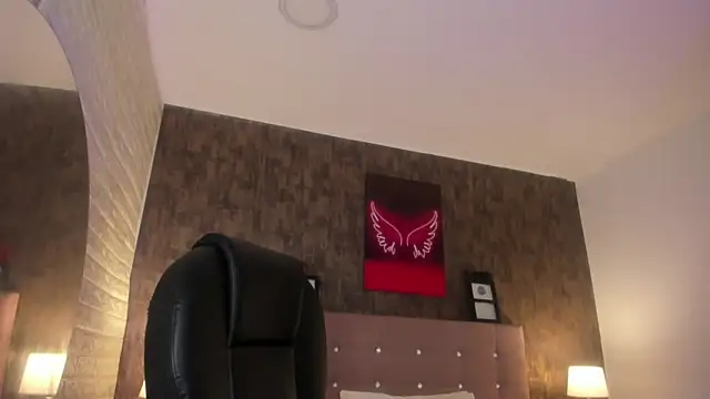 marian  stone online show from 09-15-25, 07:14