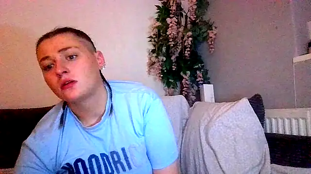 MARRIED-MAN-FETISH online show from 12-20-25, 07:32