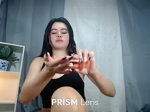 Urasian ladybug online show from 12-20-25, 04:41