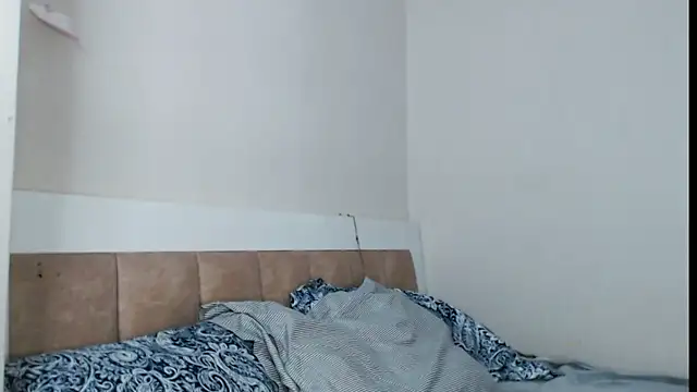 Snapshot of Pizda-Drozda chatting on 09-24-25, 11:08 Pizda-Drozda online show from 09-24-25, 11:08