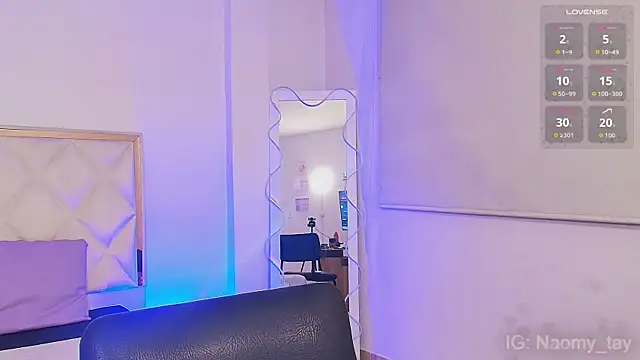 Naomy tay1 online show from 10-30-25, 03:19