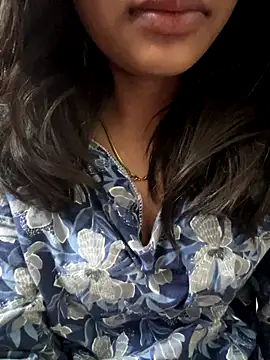 modelnishu online show from 10-20-25, 12:22