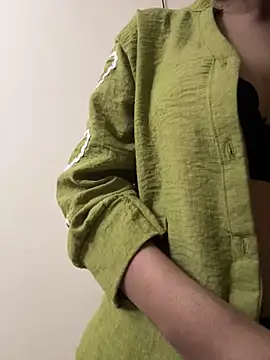 Snapshot of modelnishu chatting on 05-07-26, 04:12 modelnishu online show from 05-07-26, 04:12