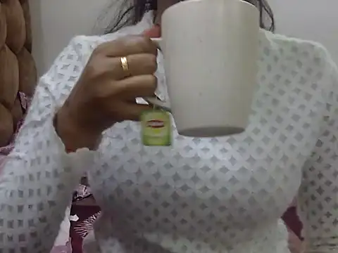 SONIYA 47 online show from 12-20-25, 10:44