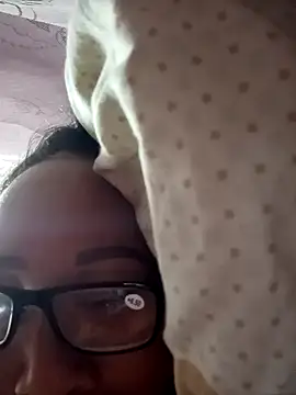 Mamapm20 online show from 09-13-25, 08:41