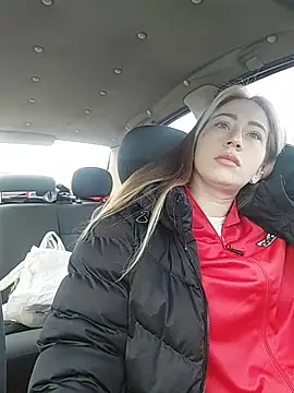 Reina Cummings online show from 02-25-26, 06:23