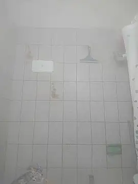 Snapshot of Auroraluna_- chatting on 05-13-26, 04:32 Auroraluna - online show from 05-13-26, 04:32