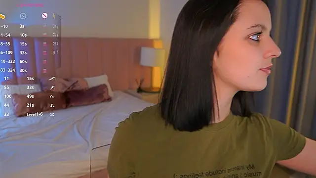 LilLisa online show from 04-17-26, 03:48