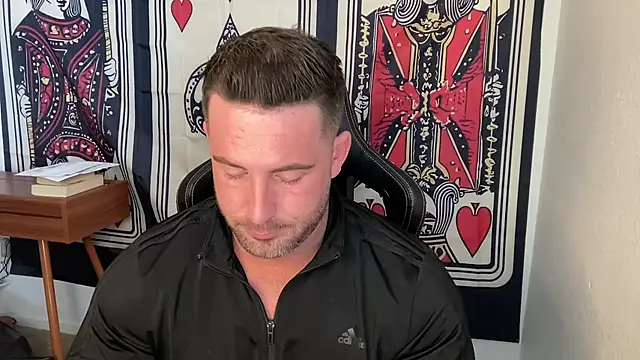 brettmycles28 online show from 01-11-26, 08:03