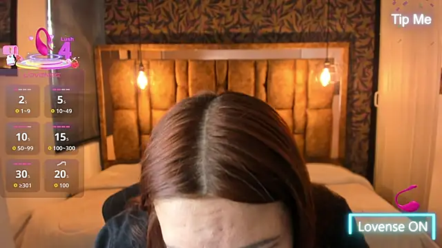 Isa Thompson   online show from 12-20-25, 12:01