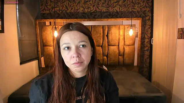 Isa Thompson   online show from 01-10-26, 11:56