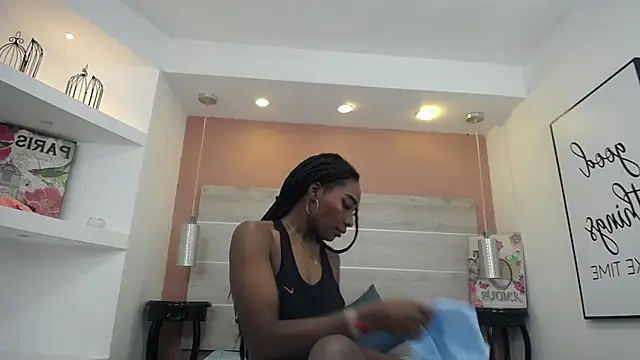 AlexandraCambell online show from 11-25-25, 12:05